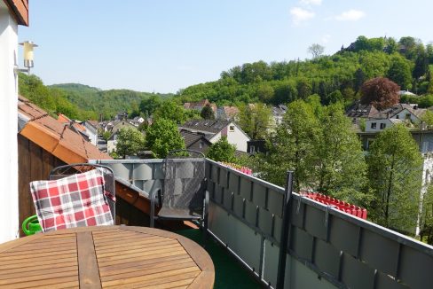 Balkon mit Blick zum Schloss