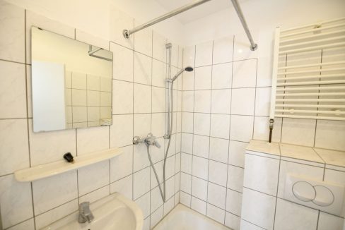 Badezimmer Wohnung 1