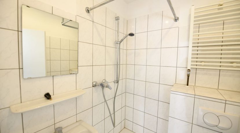 Badezimmer Wohnung 1