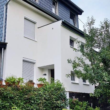 Blick aufs Haus vom Garten