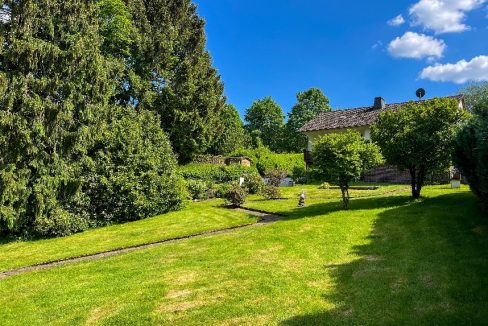 top gepflegter Garten