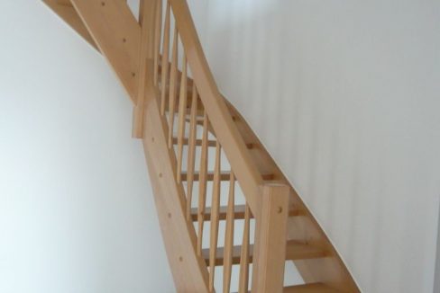 Diele mit Treppe ins Studio