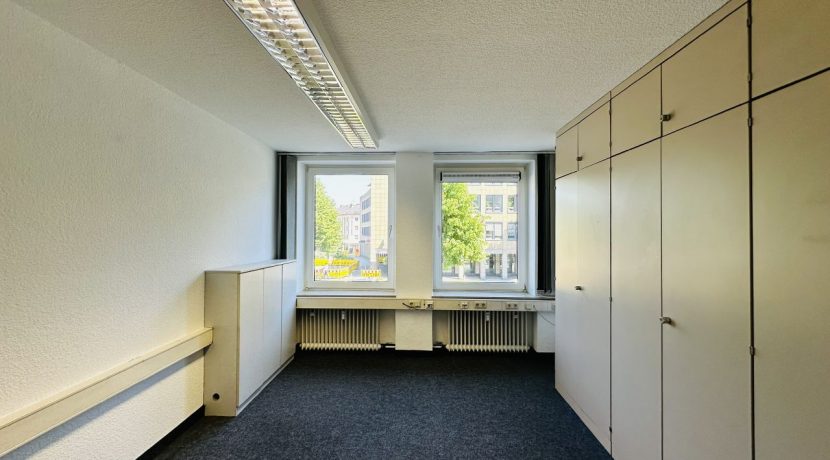 Büro-/Praxisfläche