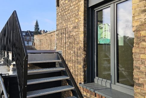 Treppe Balkon zu Dachterrasse