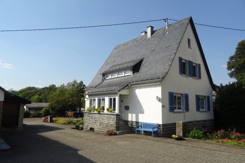 Haus 1 Frontansicht