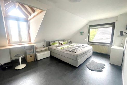 Großes Schlafzimmer im 1.Obergeschoss