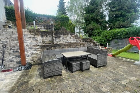 Terrasse mit Garten