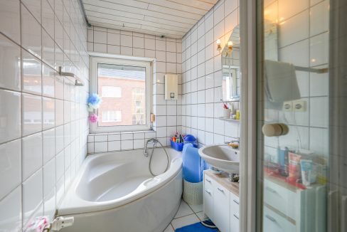 Badezimmer 1