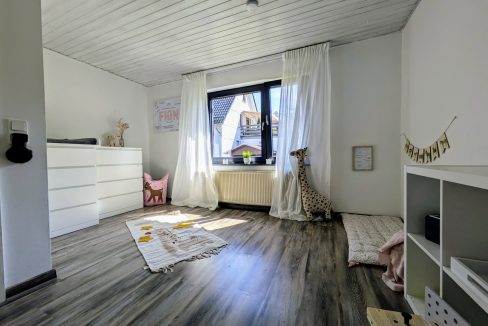 Kinderzimmer EG