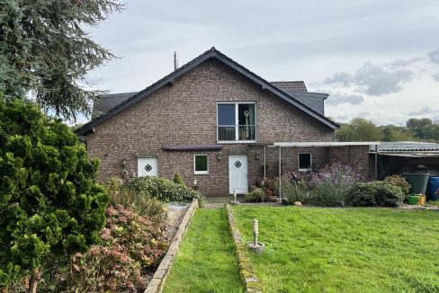 Freistehendes 2-Familienhaus zwischen Rheurdt und Schaephuysen