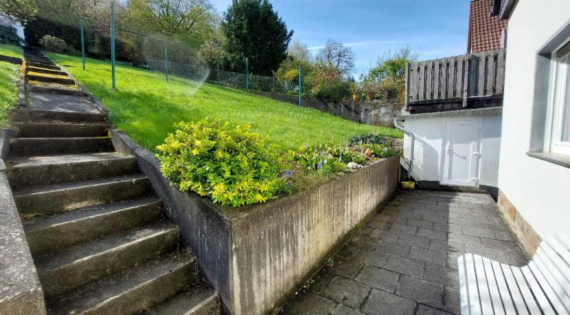 Ein Teil der nach Süden ausgerichteten Terrasse