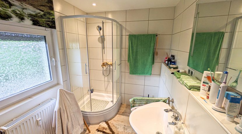 Wohnung OG (ca.46m²) Badezimmer