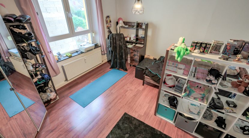 Zimmer 2 Wohnung MFH OG