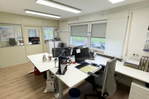 Büro EG