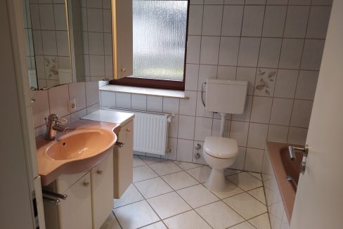 Badezimmer EG