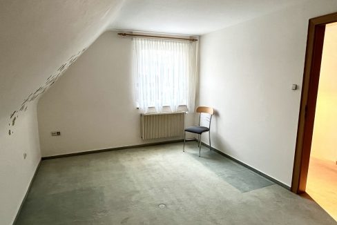 Schlafzimmer 1 DG