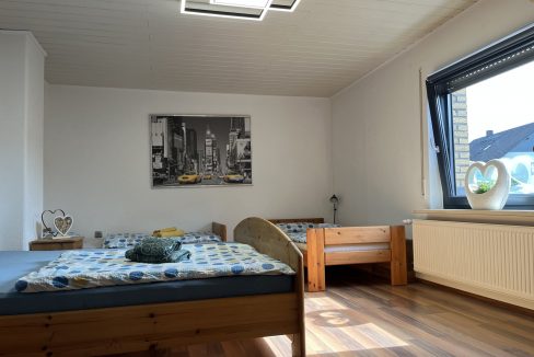 Schlafzimmer (ELW)